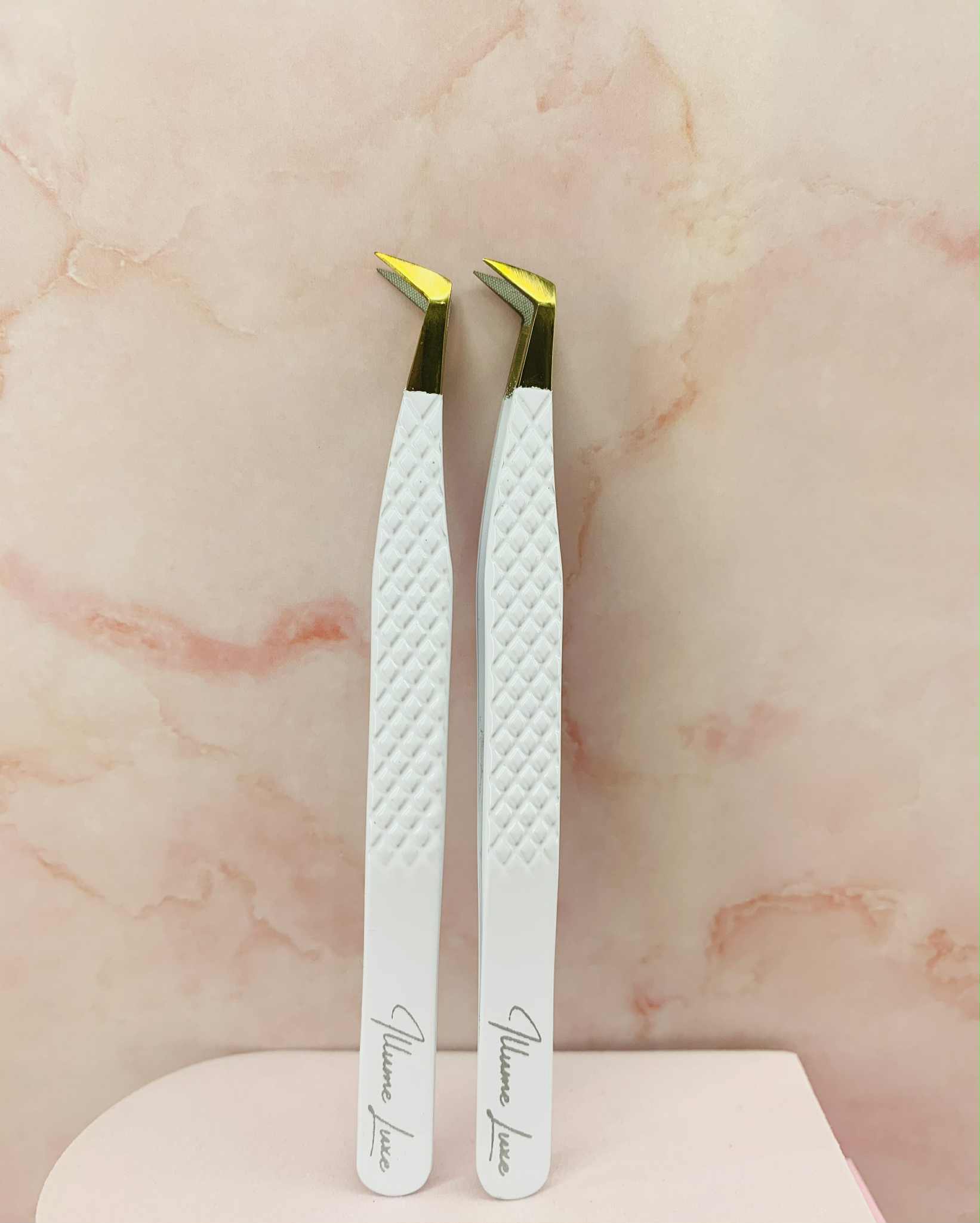 Cluster Tweezer ~ White